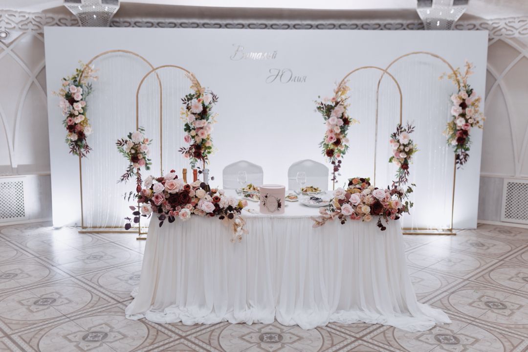 Фото 1 — Как выбрать автомобиль для аренды на свадебное торжество